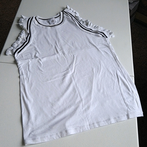 Cabi Topspin White Ruffle tank top - Picture 2 of 7
